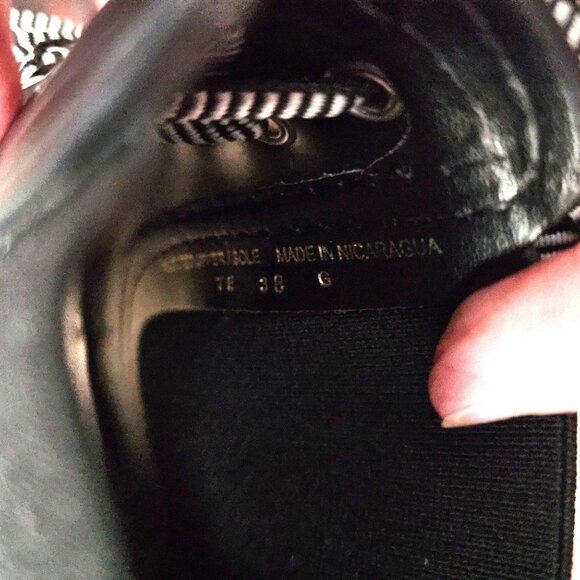 Bernardo Woman's‎ Black Ankle Lace Up Boots Size 7 - Picture 8 of 8